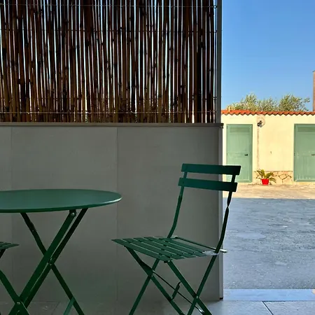 T House Mattinata