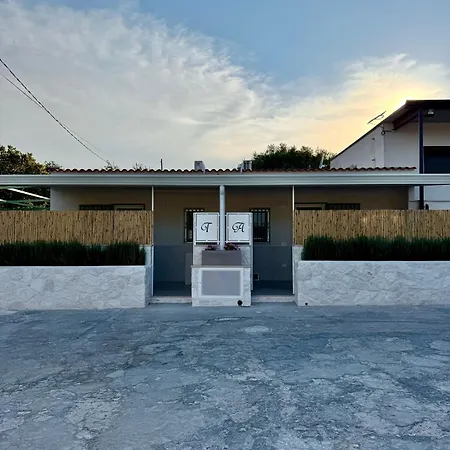 펜션 T House