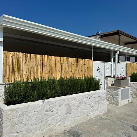 T House *